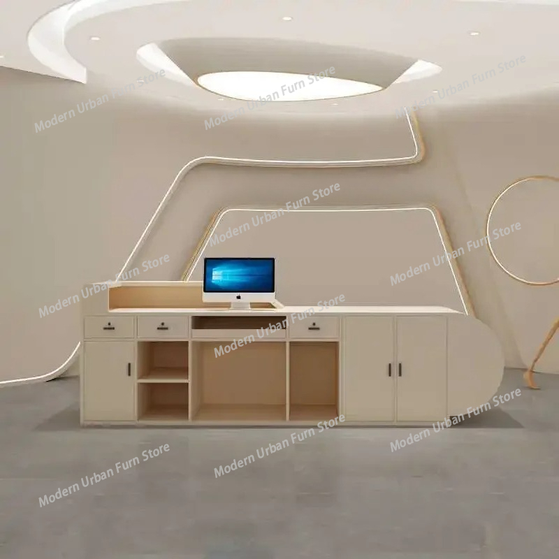Beauty Makeup Institute - Huismake-up bureau, kassa, schoonheidsspecialiste receptiebalie voor