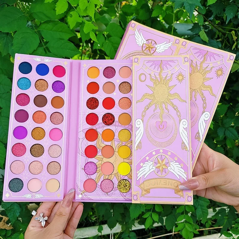 Kerst 96 Kleuren Oogschaduwpla - Beauty Book Makeup Kit recensie en prijs