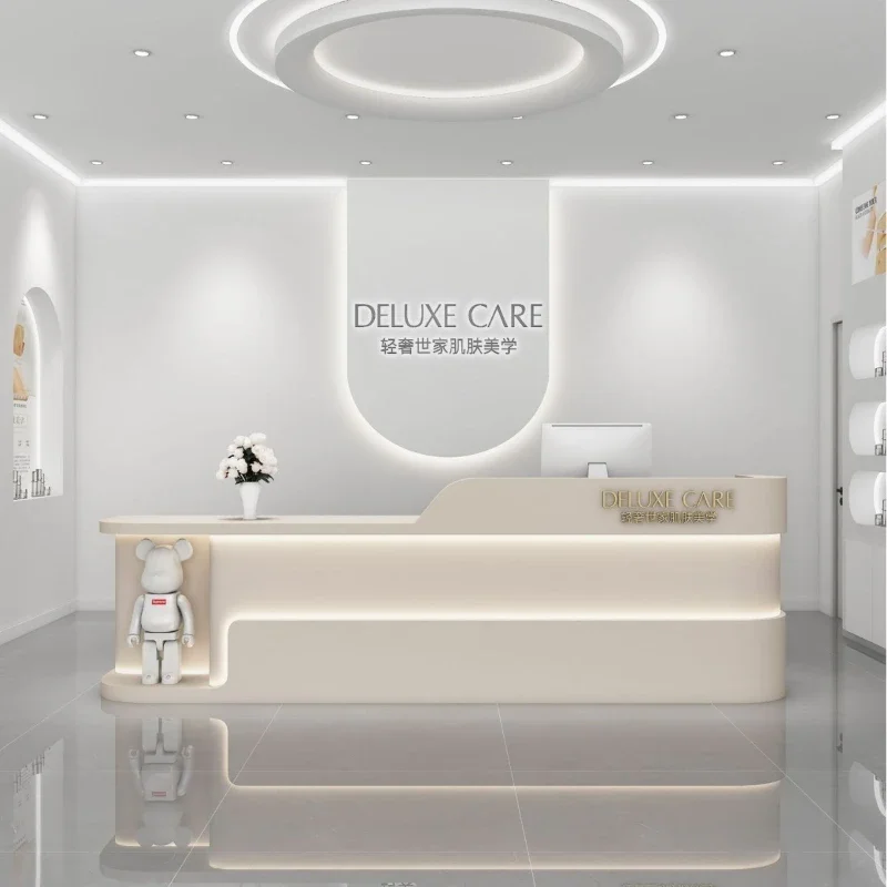 # Moderne make-up bureau schoo - Beauty Makeup Institute recensie en prijs